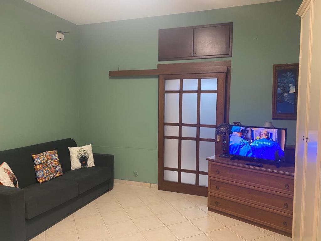 Vista Eolie Milazzo- Apartments Екстер'єр фото