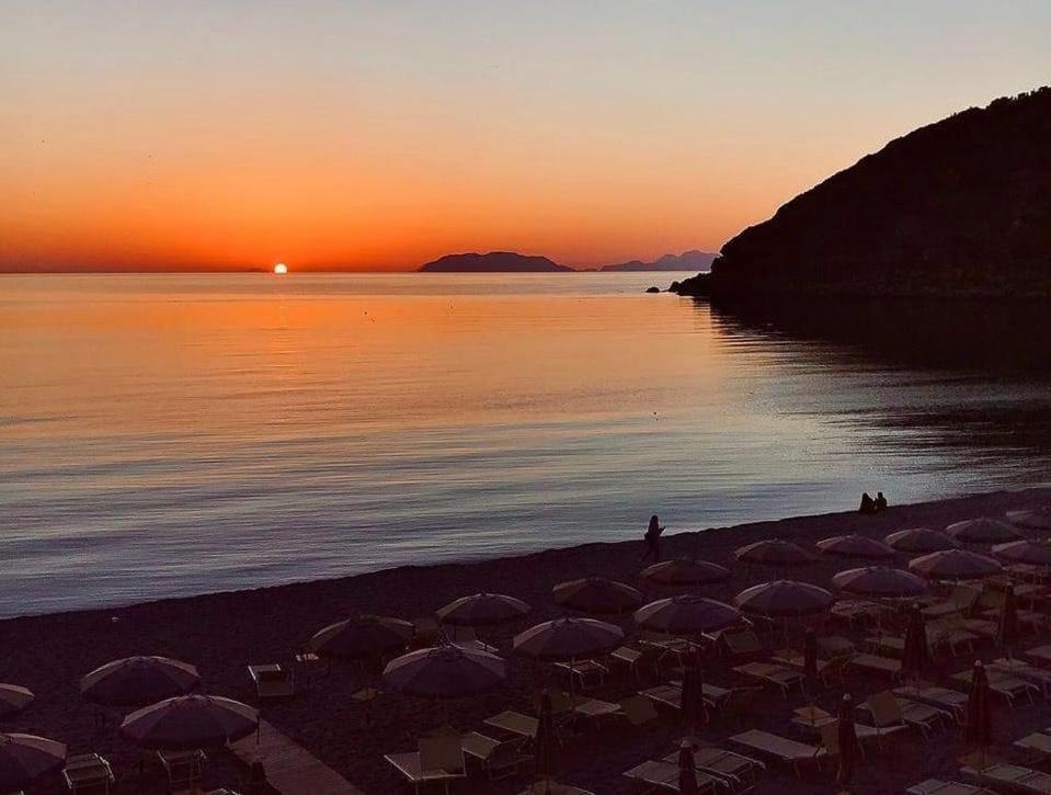 Vista Eolie Milazzo- Apartments Екстер'єр фото