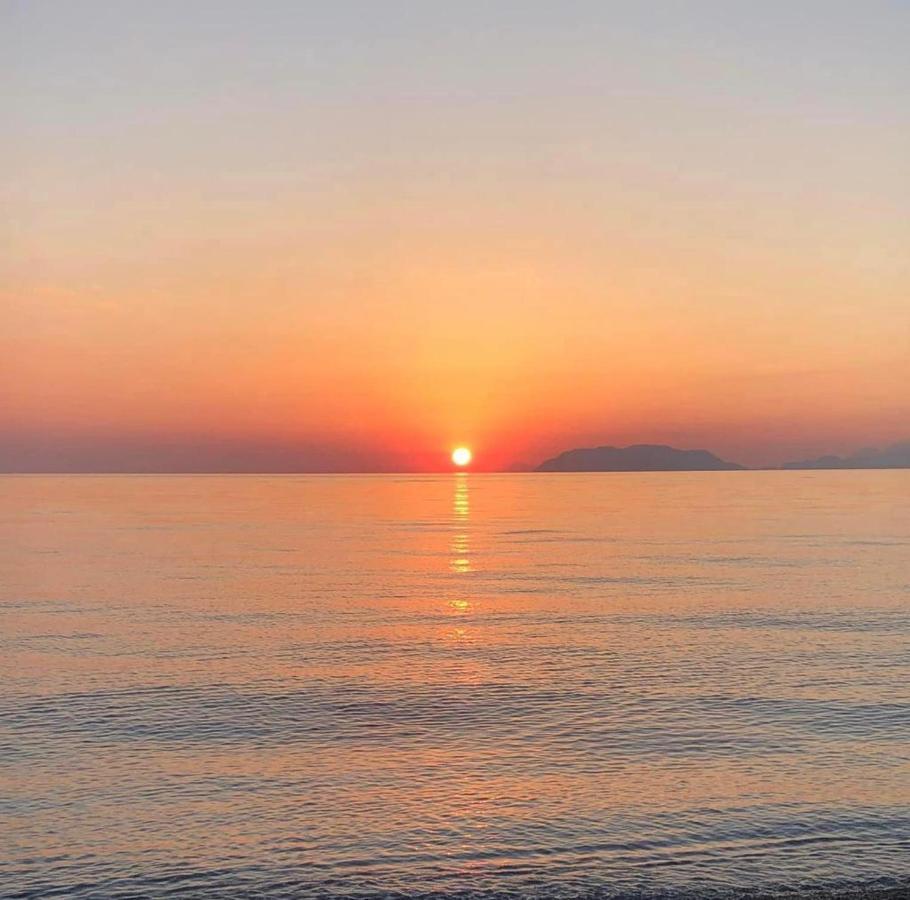 Vista Eolie Milazzo- Apartments Екстер'єр фото