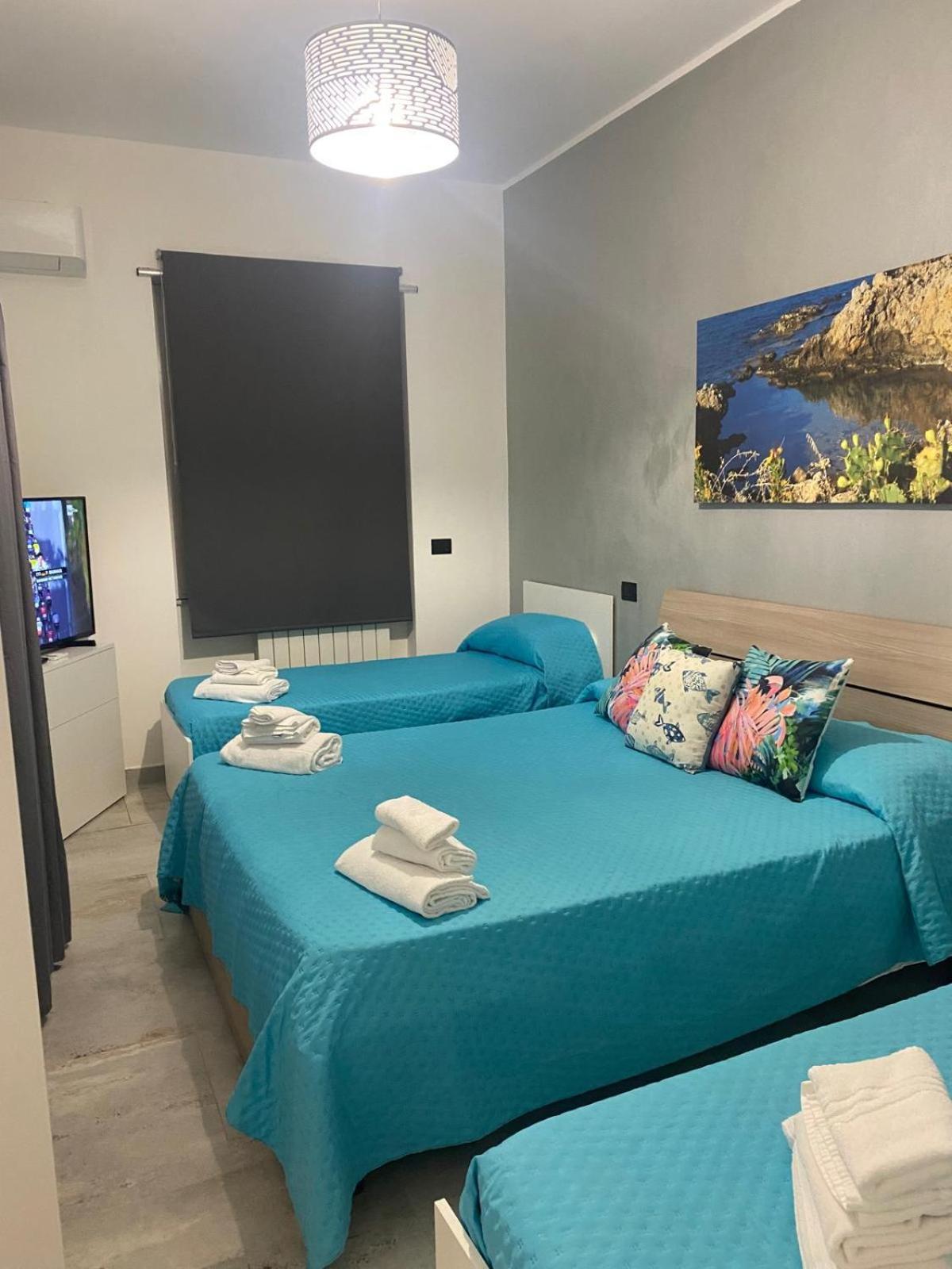 Vista Eolie Milazzo- Apartments Екстер'єр фото