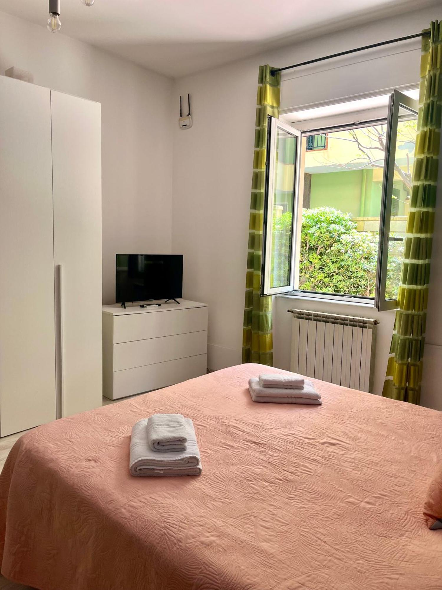 Vista Eolie Milazzo- Apartments Екстер'єр фото
