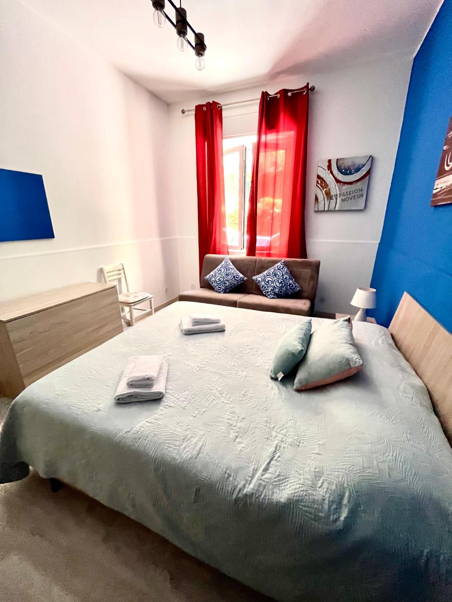 Vista Eolie Milazzo- Apartments Екстер'єр фото
